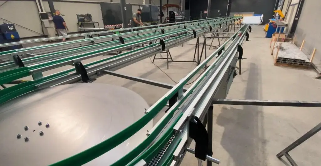 aerial can line triplex